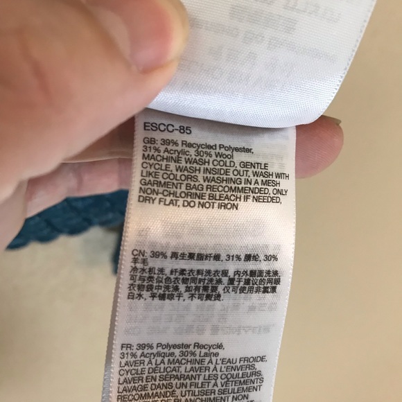 EUC Exofficio blue sweater with button neckline wool blend. - Picture 9 of 10